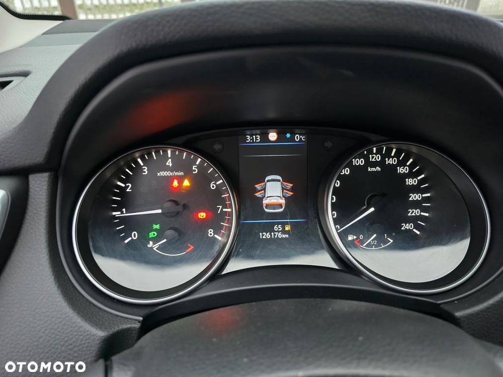 Nissan Qashqai 1.3 DIG-T N-CONNECTA - 18