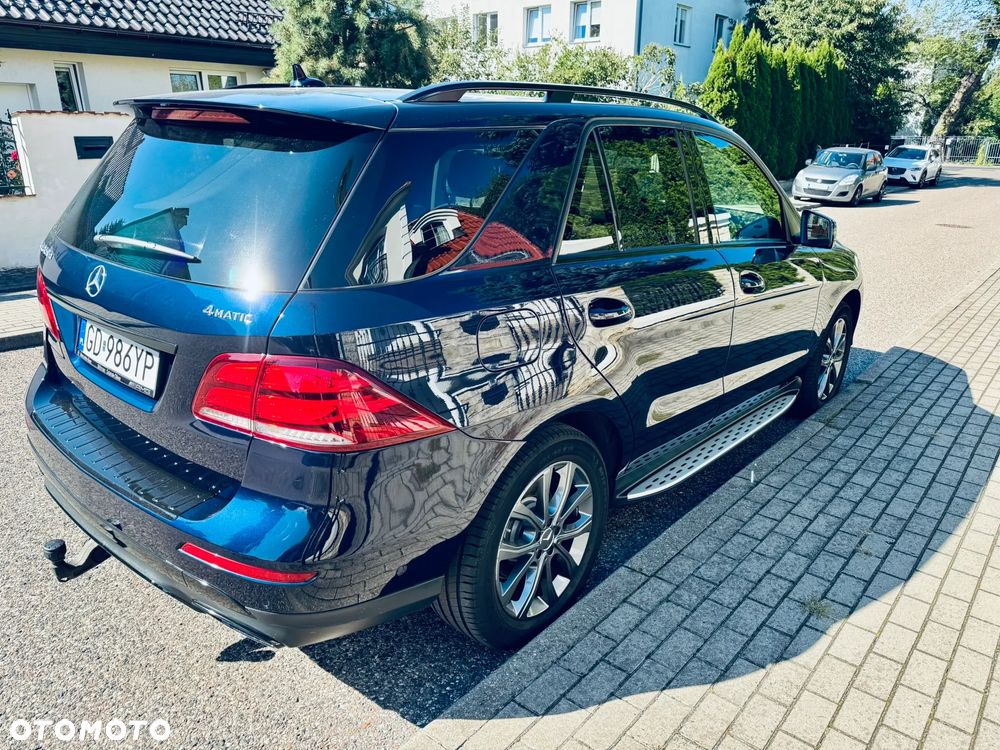 Mercedes-Benz GLE 350 d 4-Matic - 3