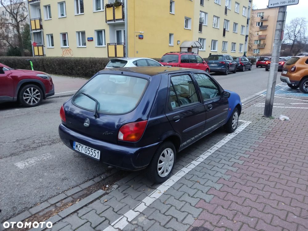 Ford Fiesta - 8