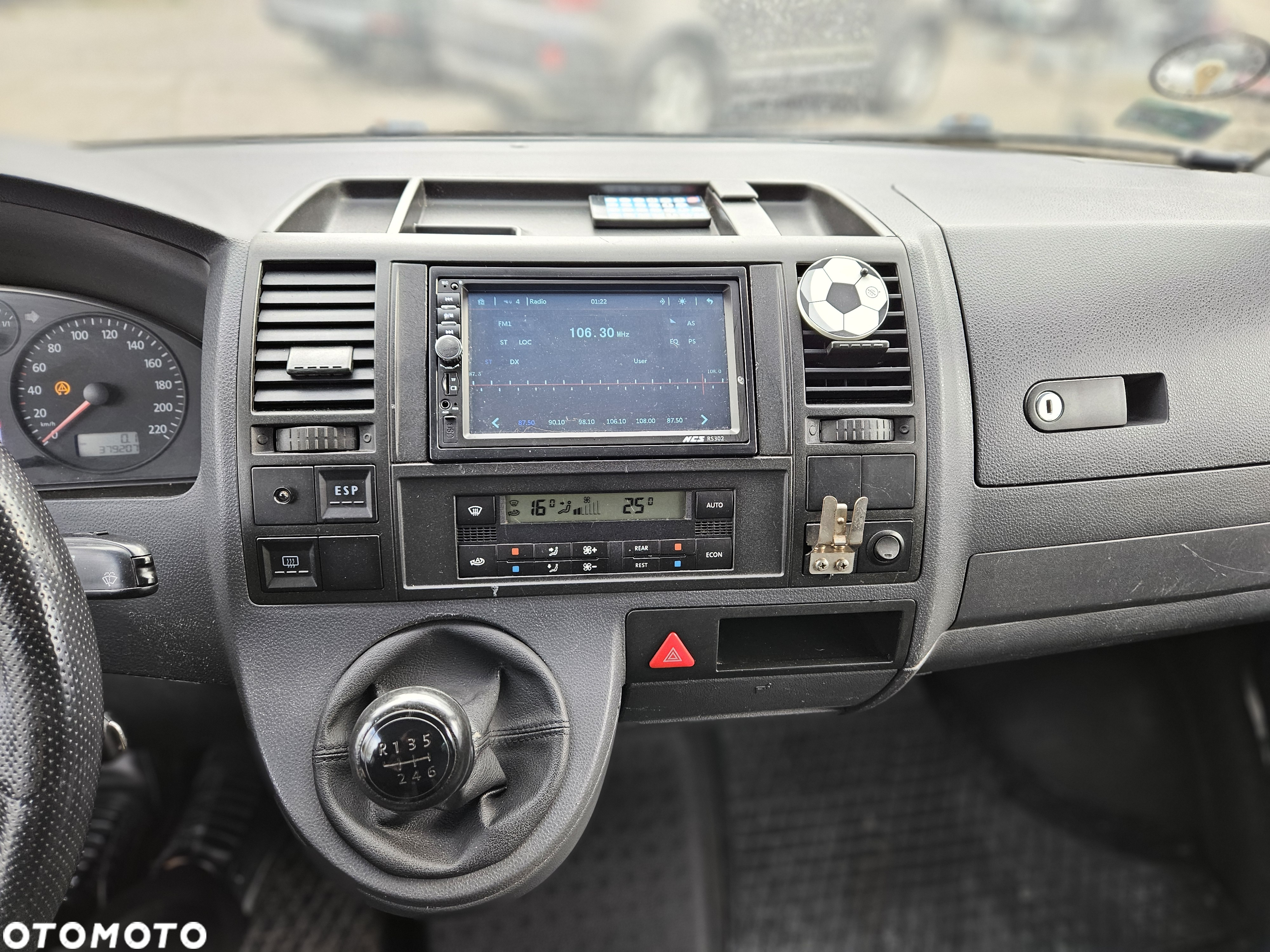 Volkswagen Caravelle TDI L1 Comfortline - 26