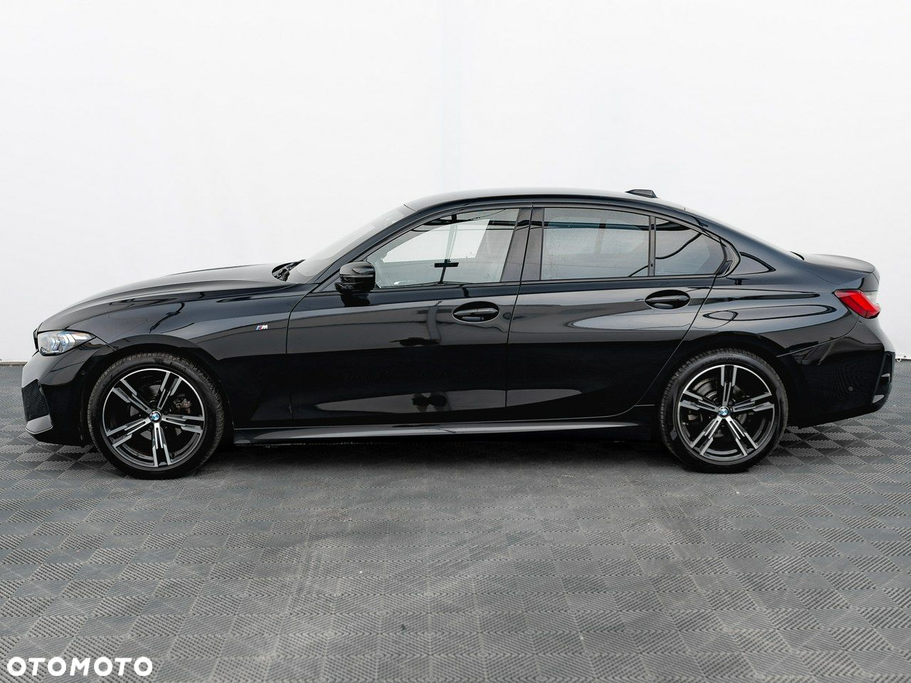 BMW Seria 3 318i M Sport - 10