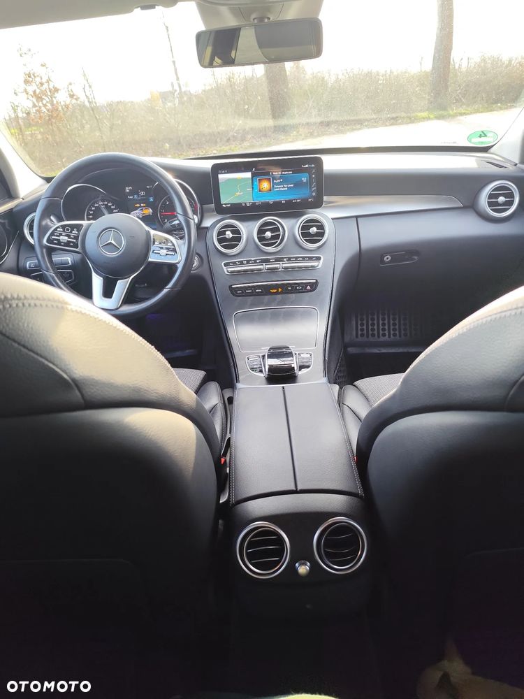 Mercedes-Benz Klasa C 200 d 9G-TRONIC - 13