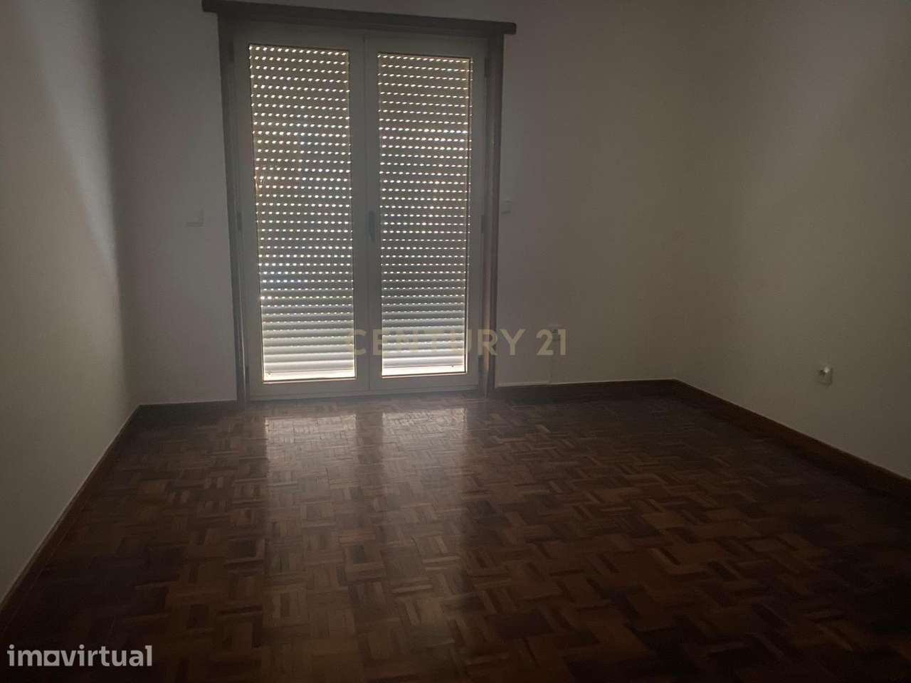 Apartamento T2 + 1  Renovado em Santa Maria Maior, Chaves - Grande imagem: 3/6
