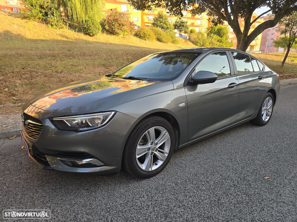 Opel Insignia 1.6 CDTI executive S/S - 3