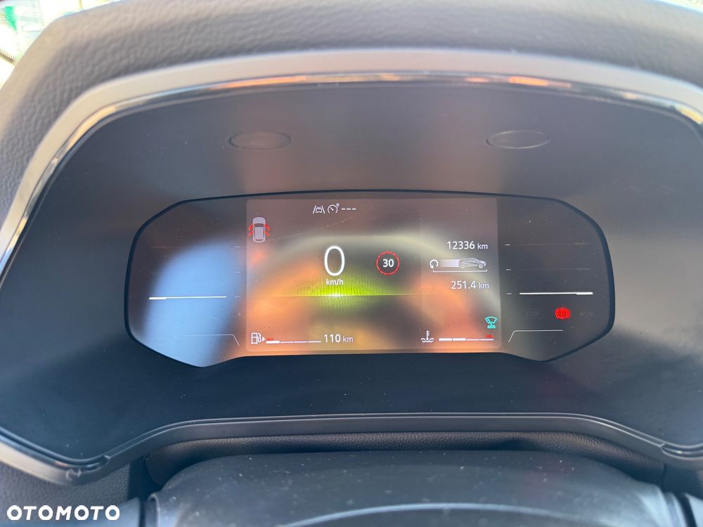 Renault Captur TCe 90 TECHNO - 32