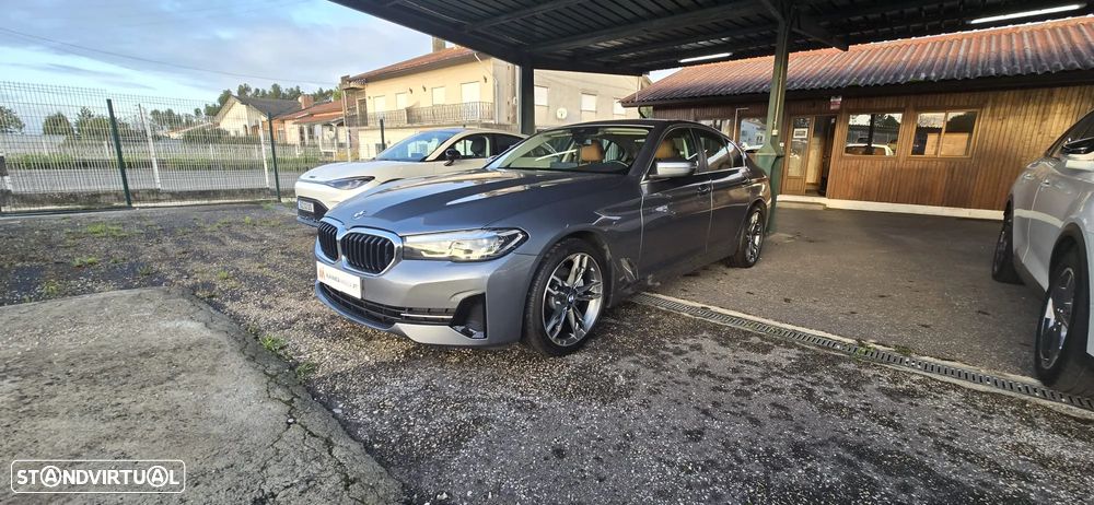 BMW 520 d Line Luxury Auto - 2