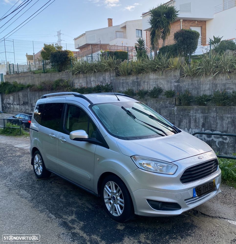 Ford Tourneo Courier - 2