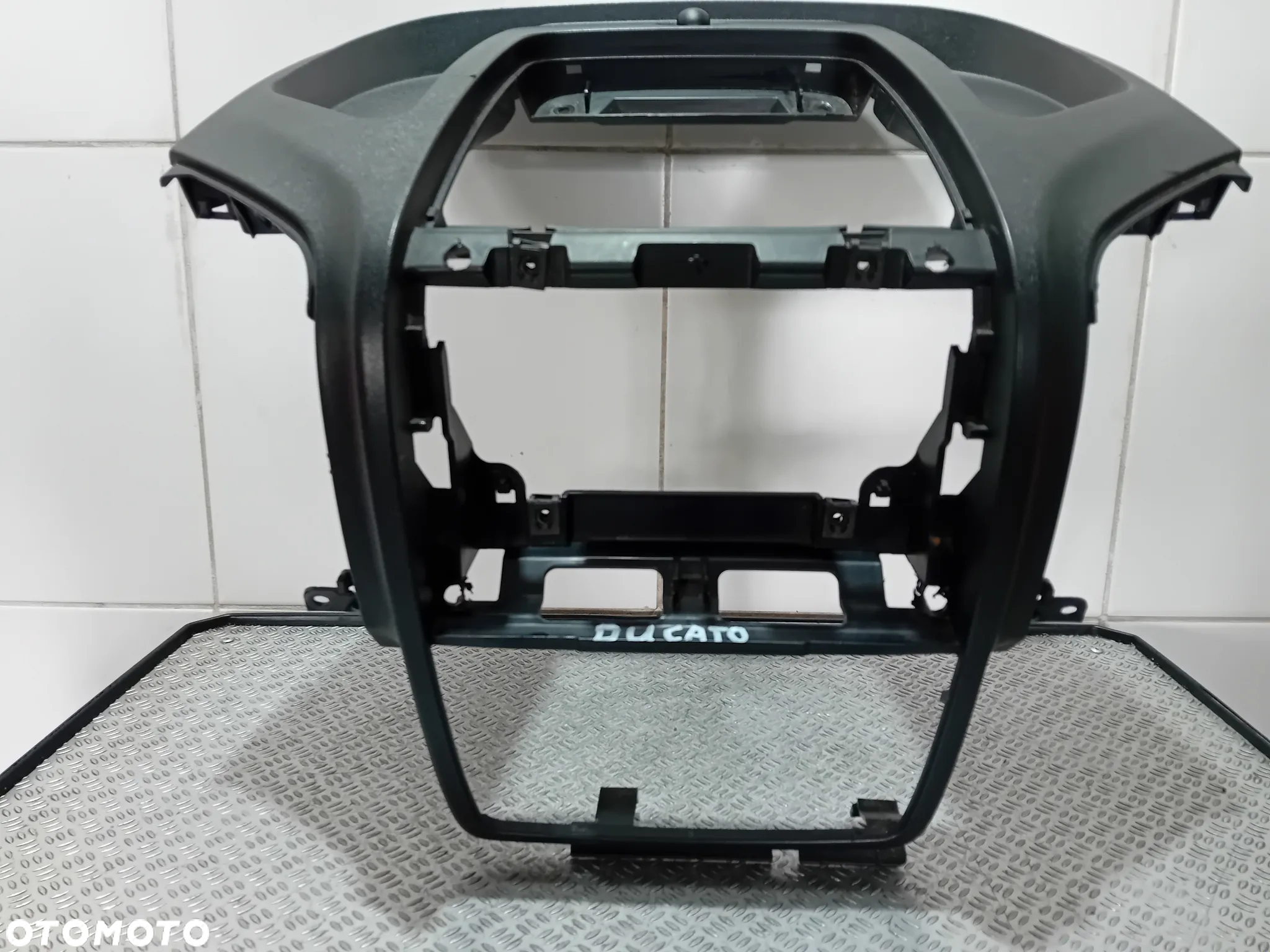 ramka obudowa konsoli nakładka ramka radia Fiat Ducato III czarna 2015 1314861070 - 2