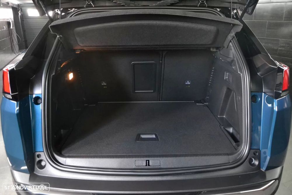 Peugeot 3008 1.5 BlueHDi Allure Pack EAT8 - 42