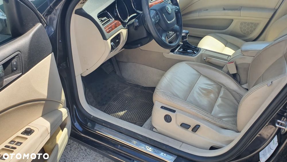 Skoda Superb 2.0 TDI Elegance DSG - 7