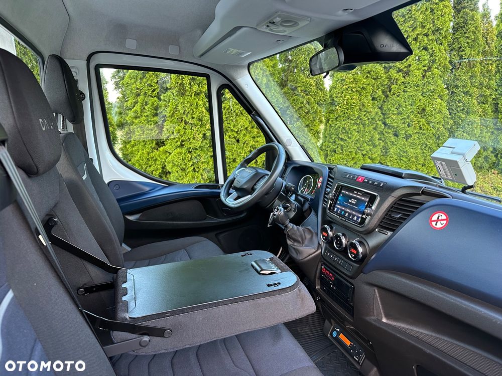 Iveco DAILY / 72-180 / HYDRAULICZNA ZABUDOWA / 42 TYS.KM. / LAWETA / - 28