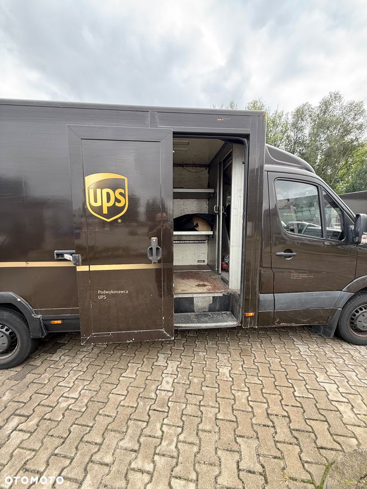 Mercedes-Benz Sprinter - 11