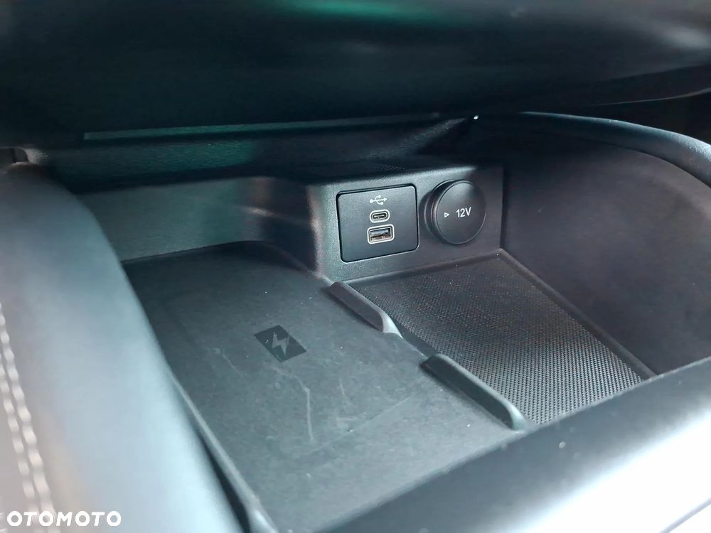 Ford Focus 1.0 EcoBoost Hybrid TITANIUM X - 28