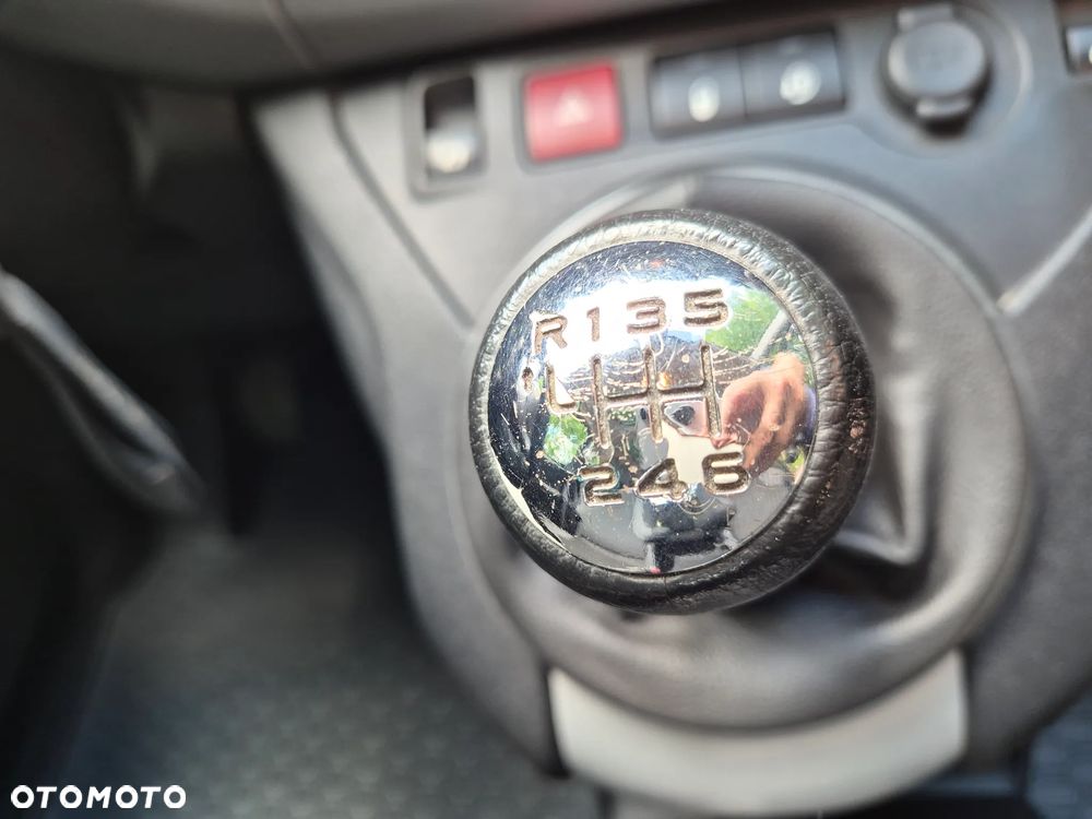 Peugeot Partner - 23