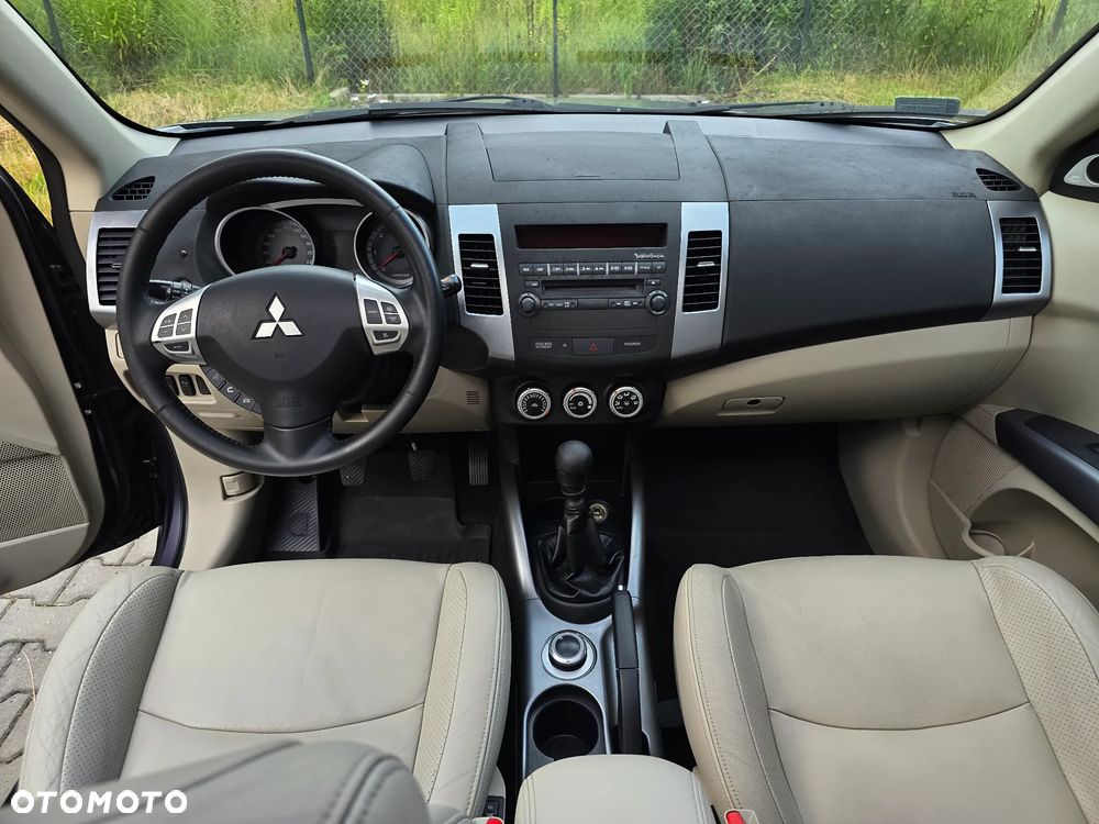 Mitsubishi Outlander 2.0 DID Instyle - 17