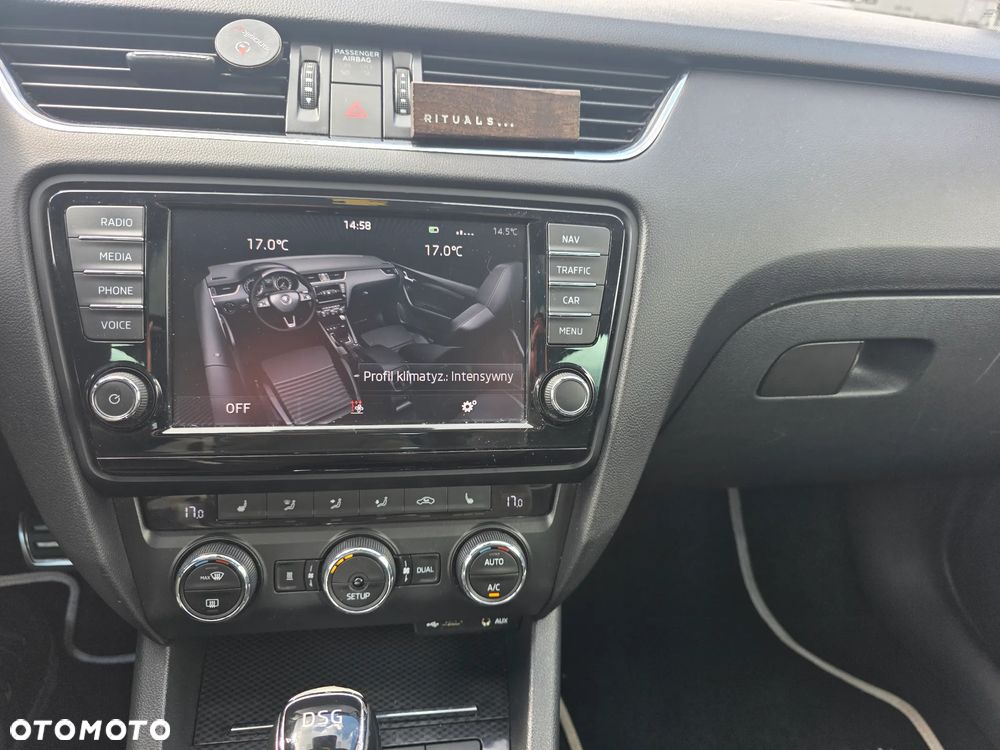 Skoda Octavia 2.0 TDI RS DSG - 24