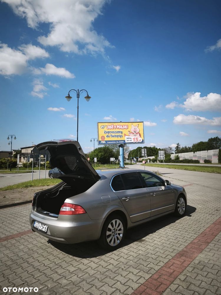 Skoda Superb 2.0 TDI 4x4 Elegance - 14