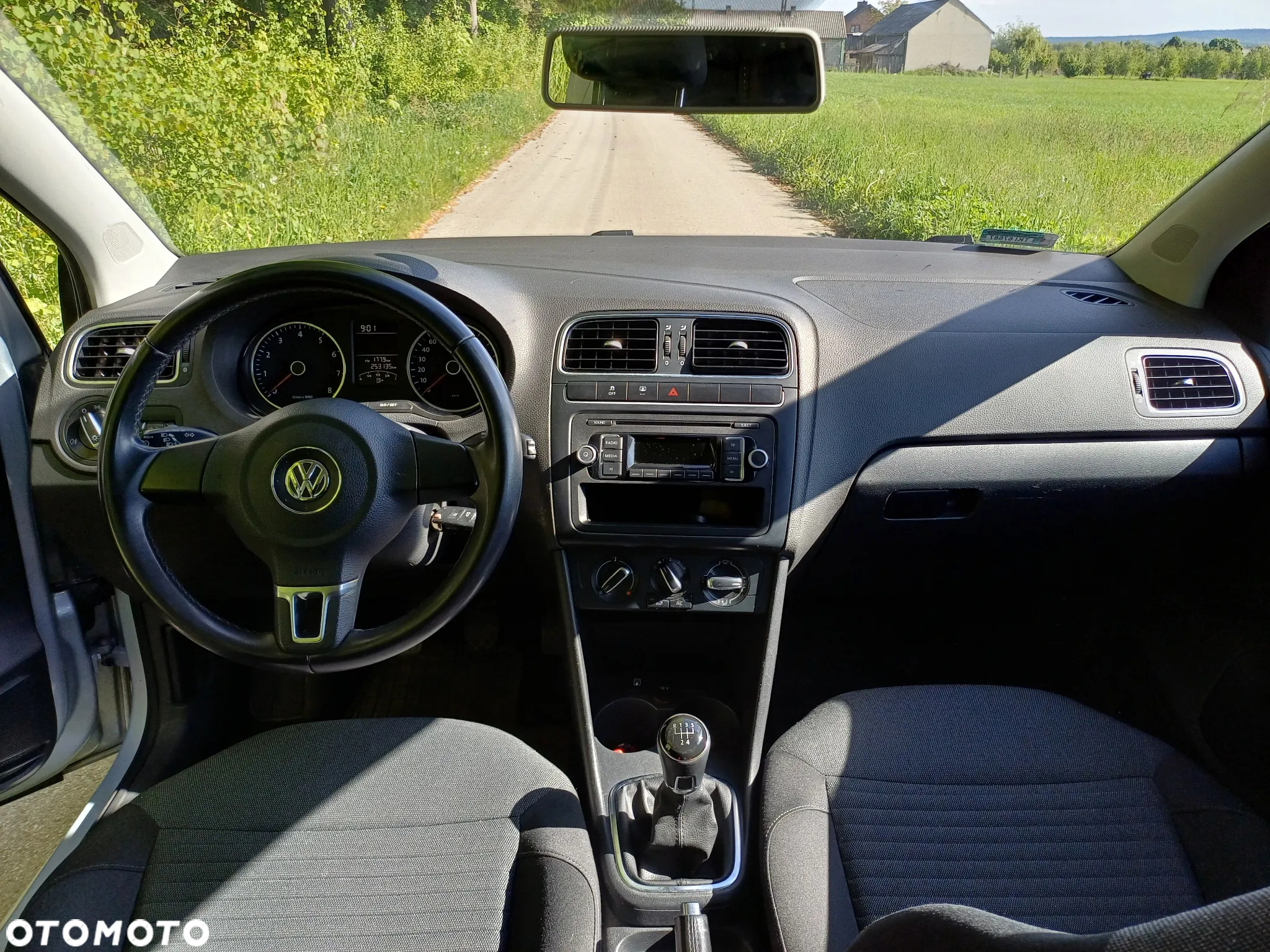 Volkswagen Polo 1.4 16V Comfortline - 4