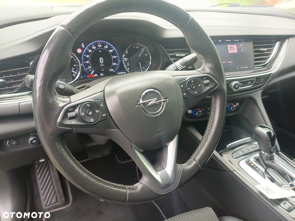 Opel Insignia 2.0 T Business Elegance S&S - 25