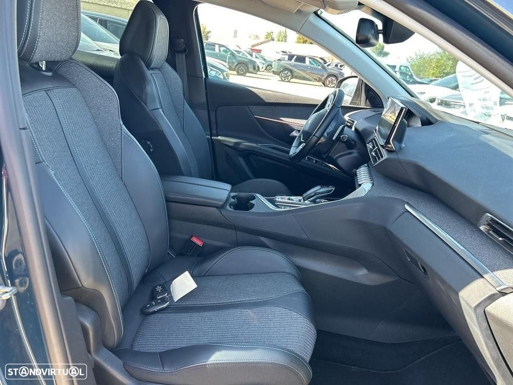 Peugeot 3008 1.2 PureTech Allure Pack EAT8 - 8