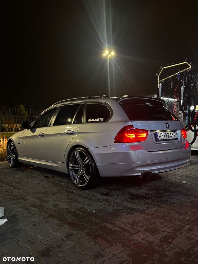 BMW Seria 3 320i Touring Edition Exclusive - 2