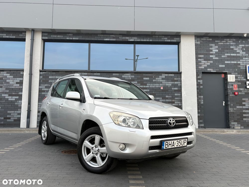 Toyota RAV4 2.2 D-4D Luna - 1