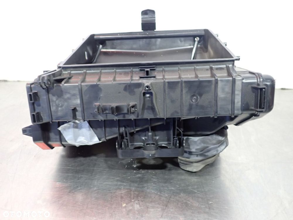NAGRZEWNICA KLIMATYZACJI AUDI A4 B8 - 5