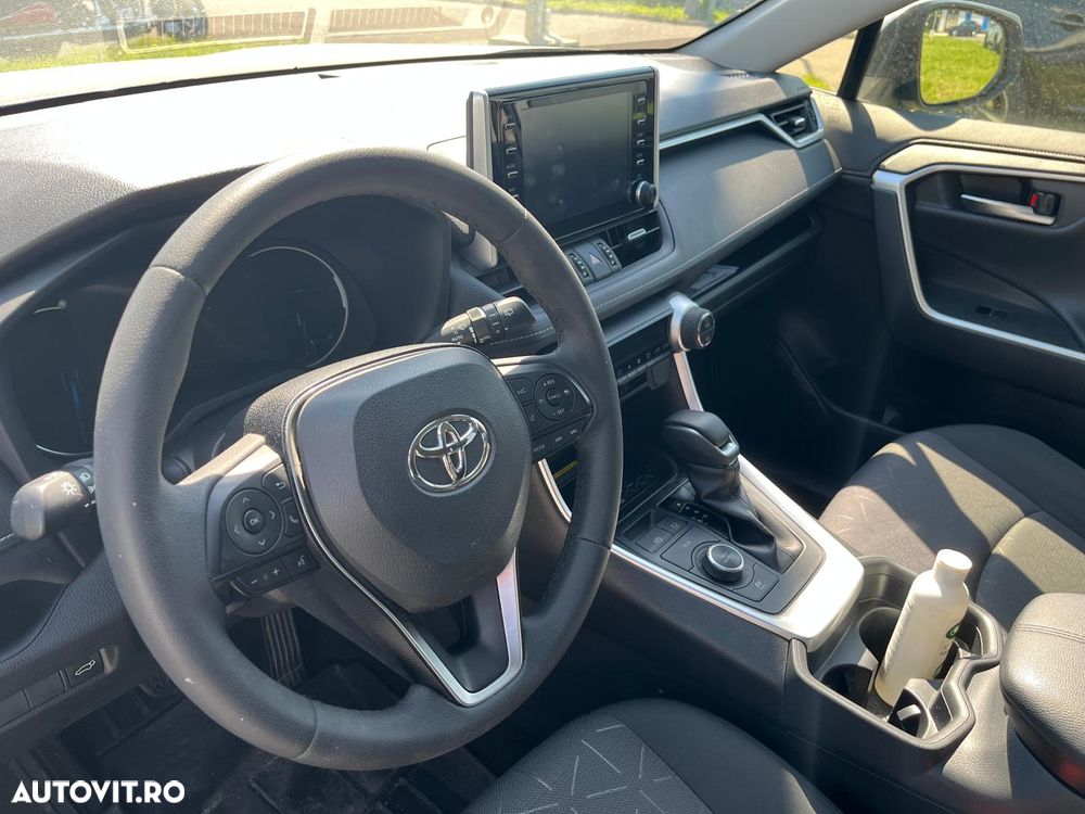 Toyota RAV4 - 7