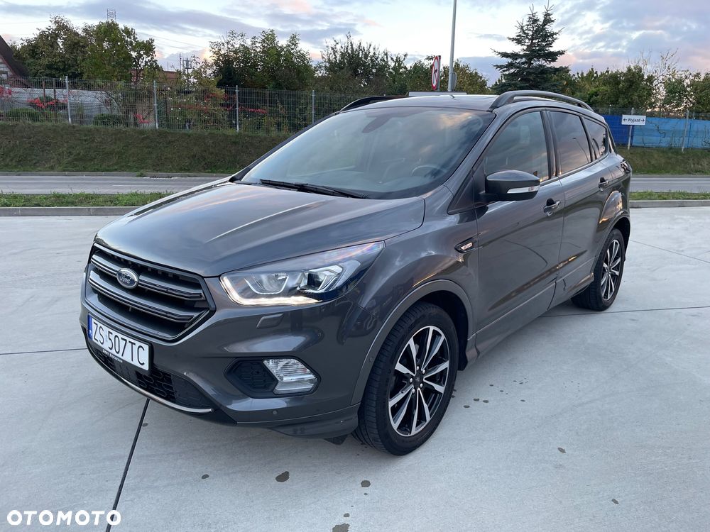 Ford Kuga 1.5 EcoBoost 2x4 ST-Line