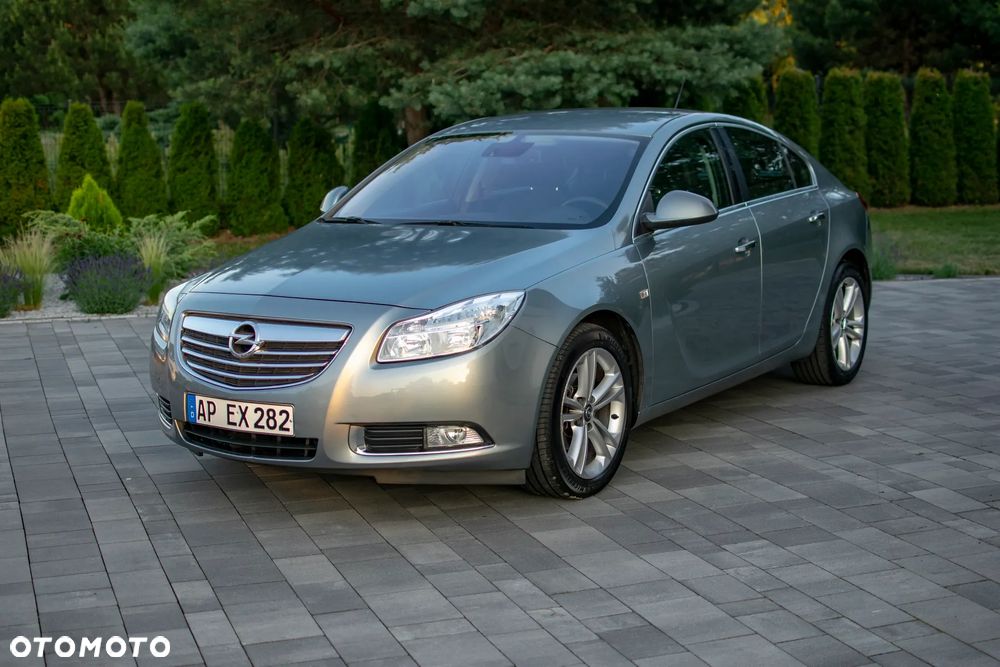 Opel Insignia - 1