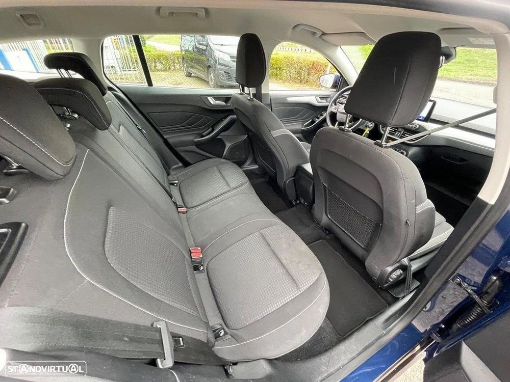 Ford Focus SW 1.0 EcoBoost Active - 9