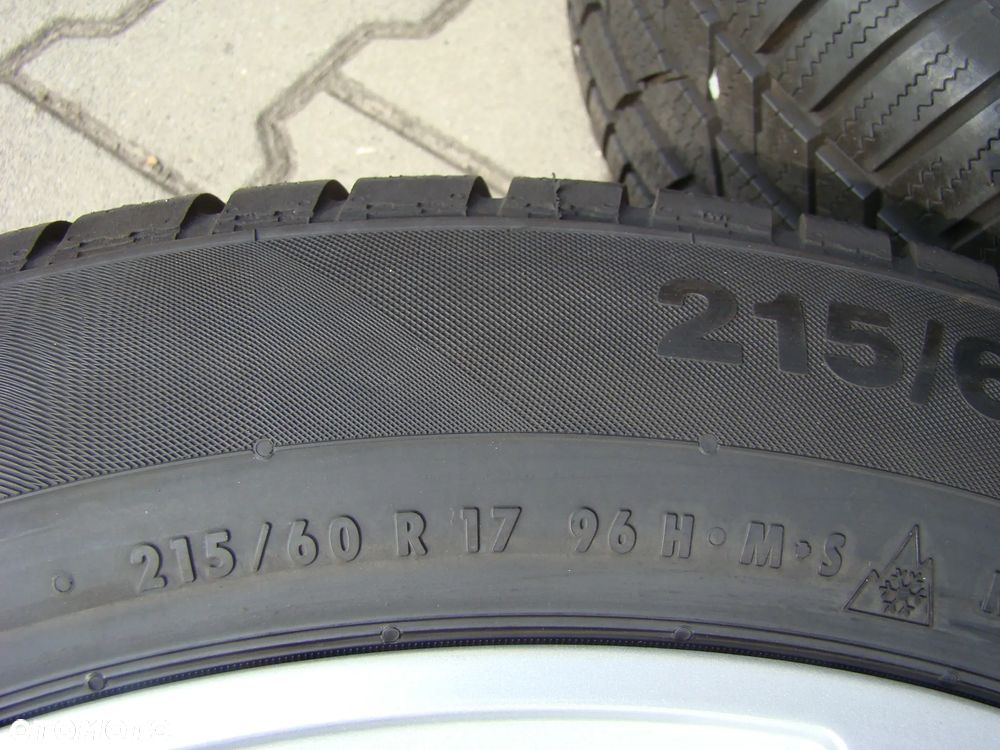 a487 5x114,3 Dacia Duster 7Jx17 et40 opony zimowe 215/60 R17 - 9