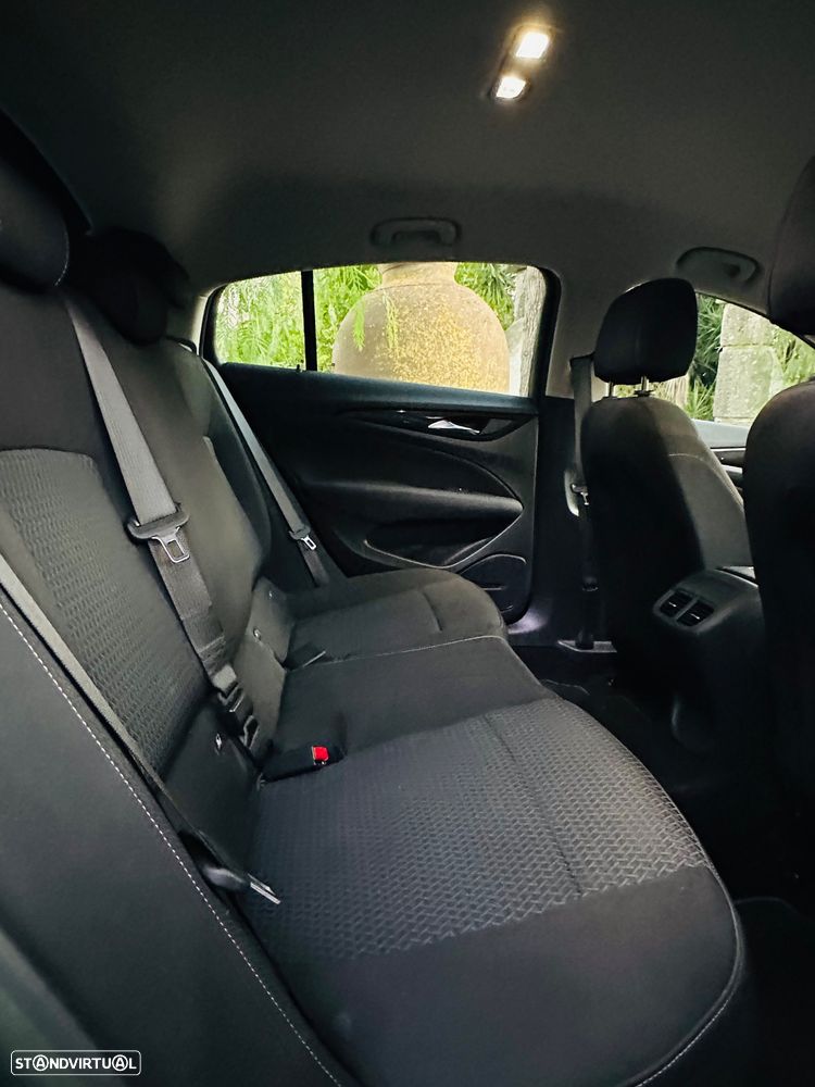 Opel Insignia Grand Sport - 14