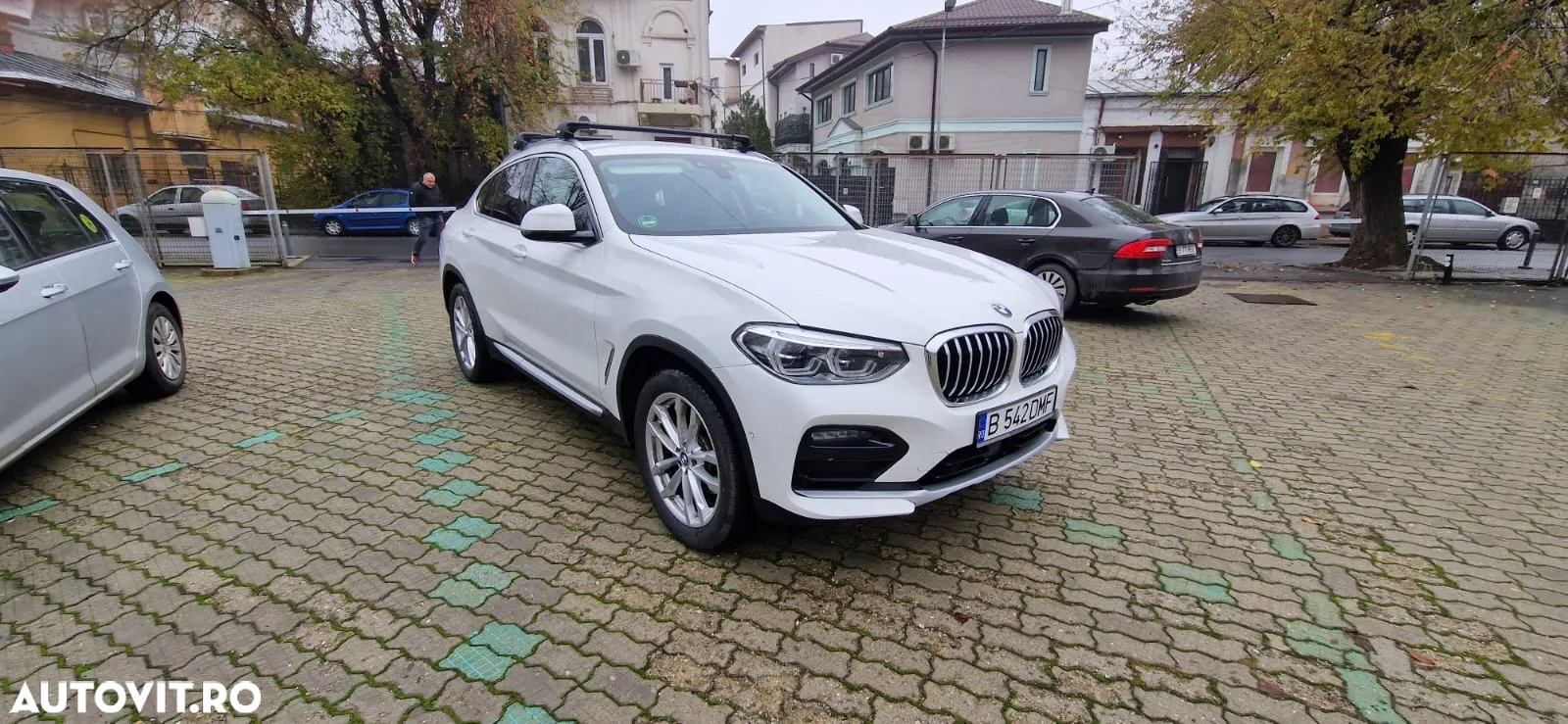 BMW X4 xDrive20i AT - 2