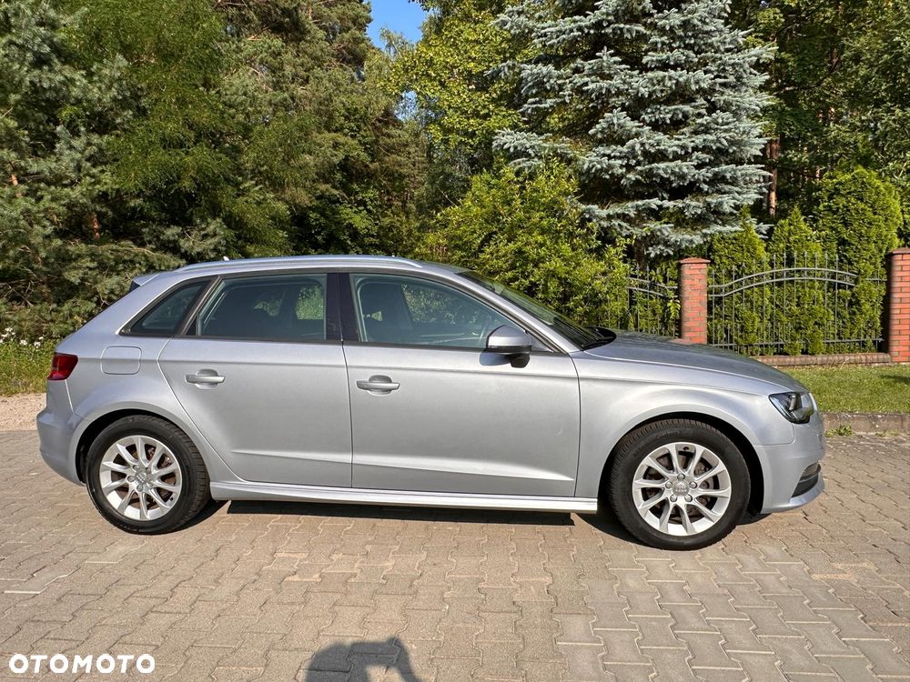 Audi A3 Sportback 1.6 TDI - 9