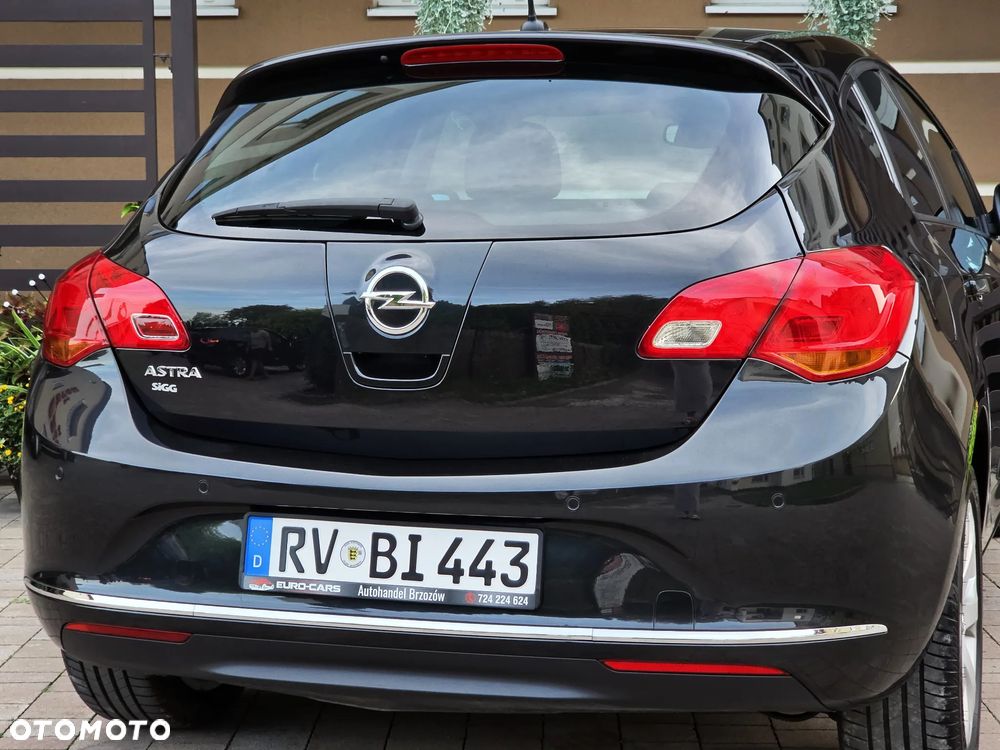 Opel Astra 1.4 Turbo Cosmo - 22