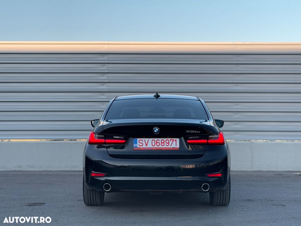 BMW Seria 3 330e AT PHEV - 13