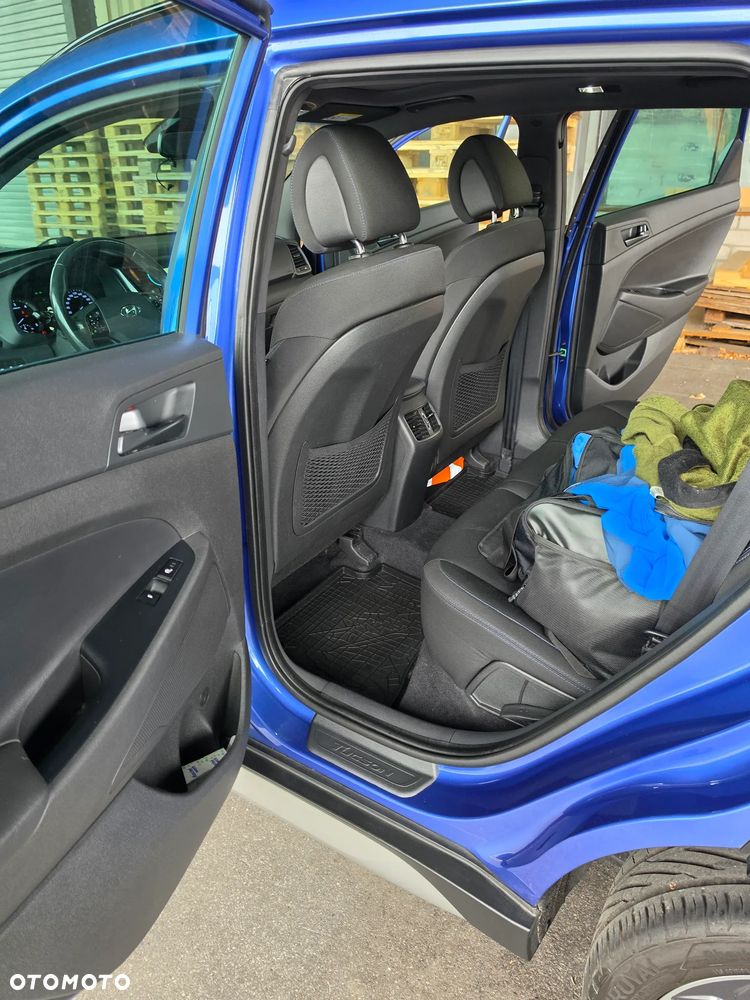 Hyundai Tucson 2.0 CRDI BlueDrive GO Plus 2WD - 11