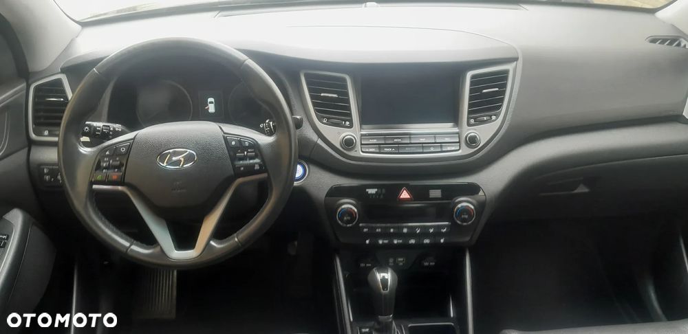 Hyundai Tucson blue 1.7 CRDi 2WD DCT Premium - 10