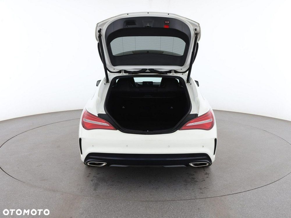 Używany Mercedes-Benz CLA 2017 - 81 700 PLN, 117 289 km
