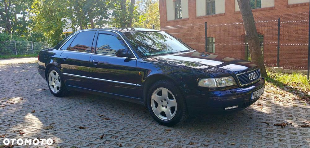 Audi A8 - 2
