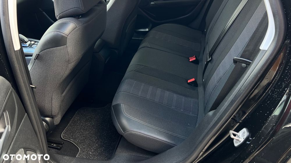 Peugeot 308 BlueHDi 130 EAT8 Stop & Start Allure Business-Paket - 17