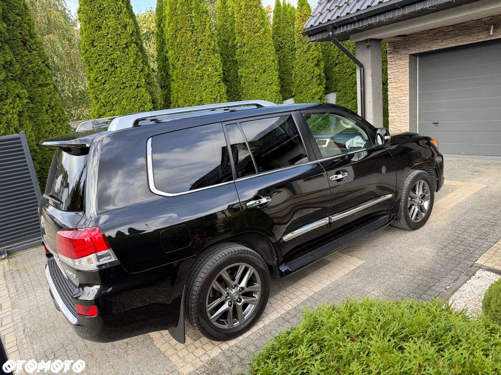 Lexus LX - 8