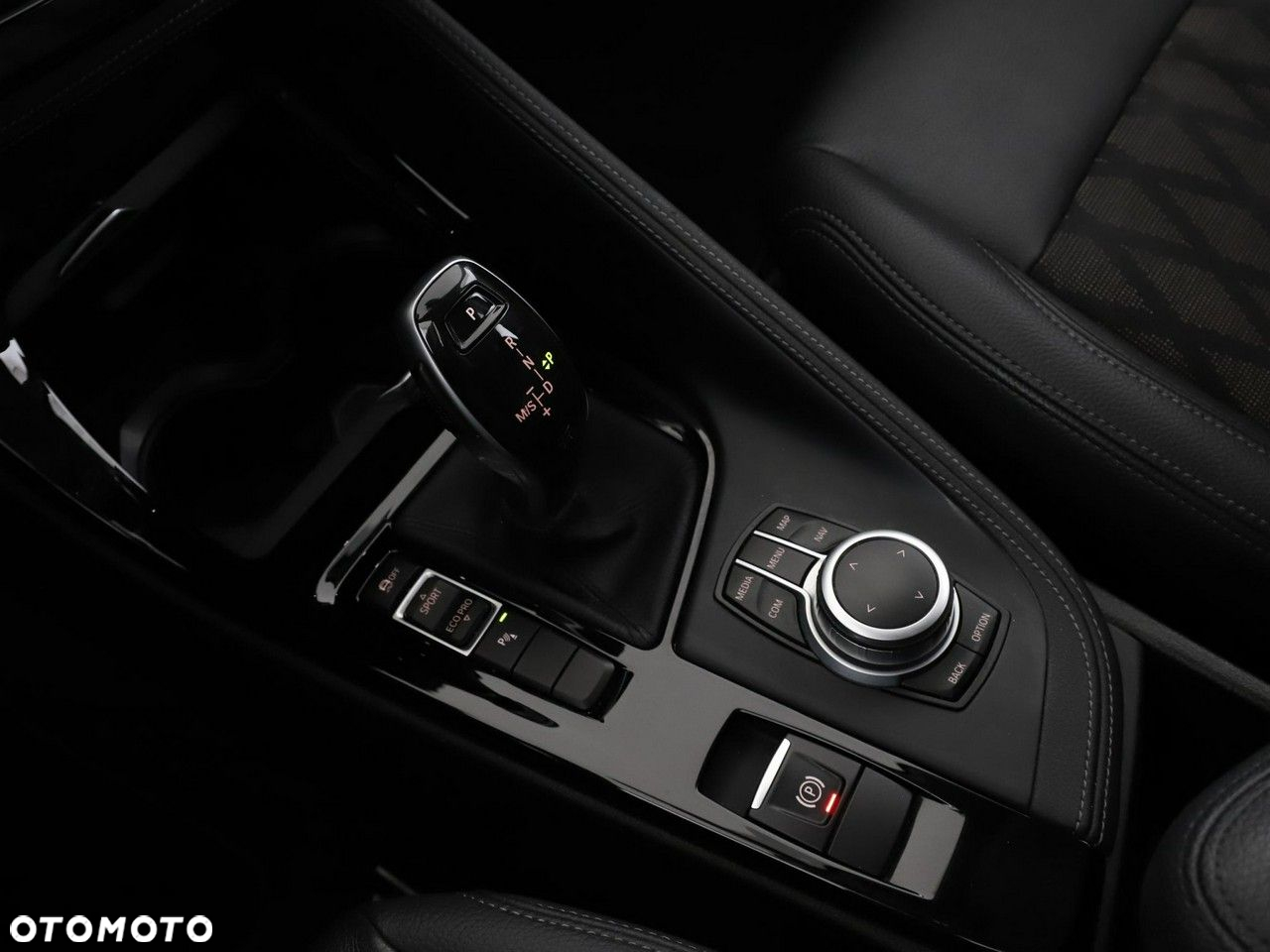 BMW X1 sDrive18d xLine - 30