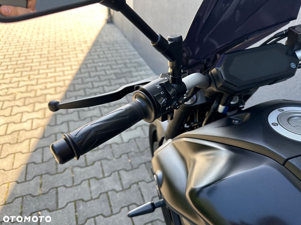Yamaha MT - 22