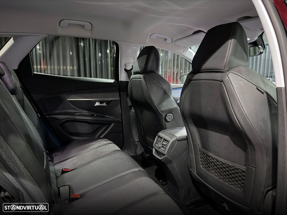 Peugeot 3008 1.2 PureTech Allure EAT8 - 36