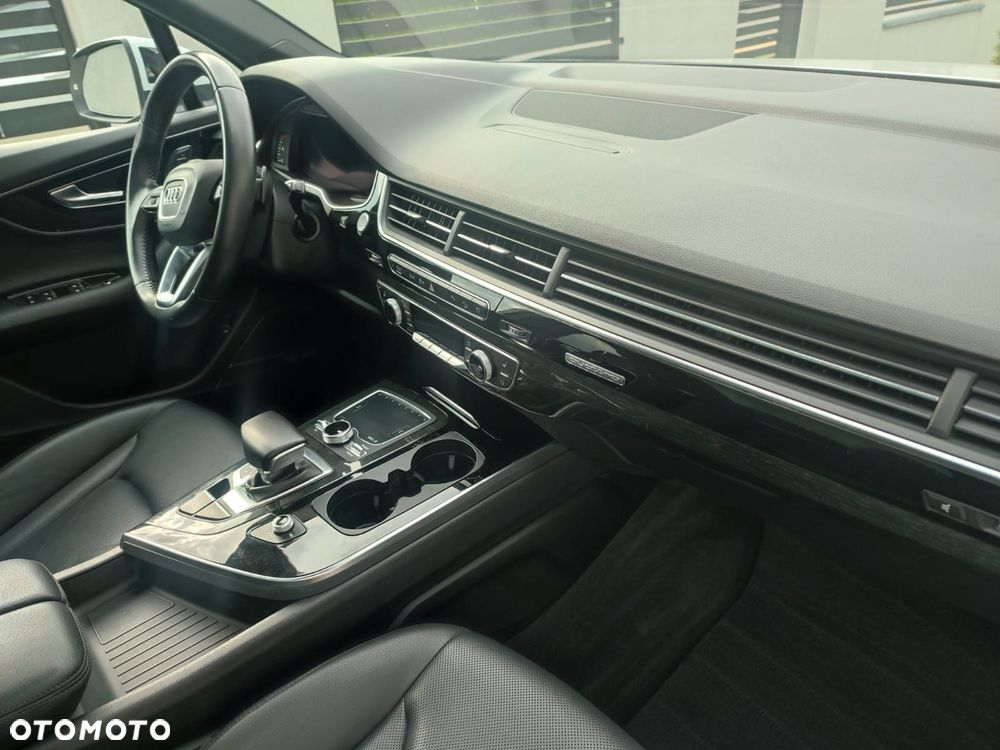 Audi Q7 - 13