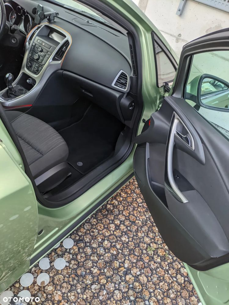 Opel Astra 1.4 Enjoy - 23