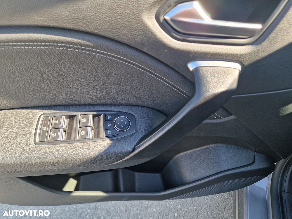 Renault Captur PHEV 160 Techno - 16