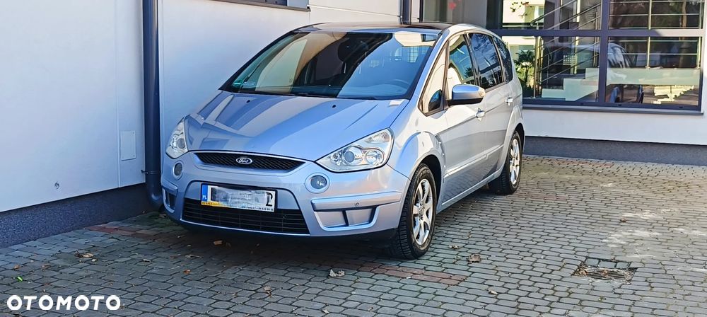 Ford S-Max - 14